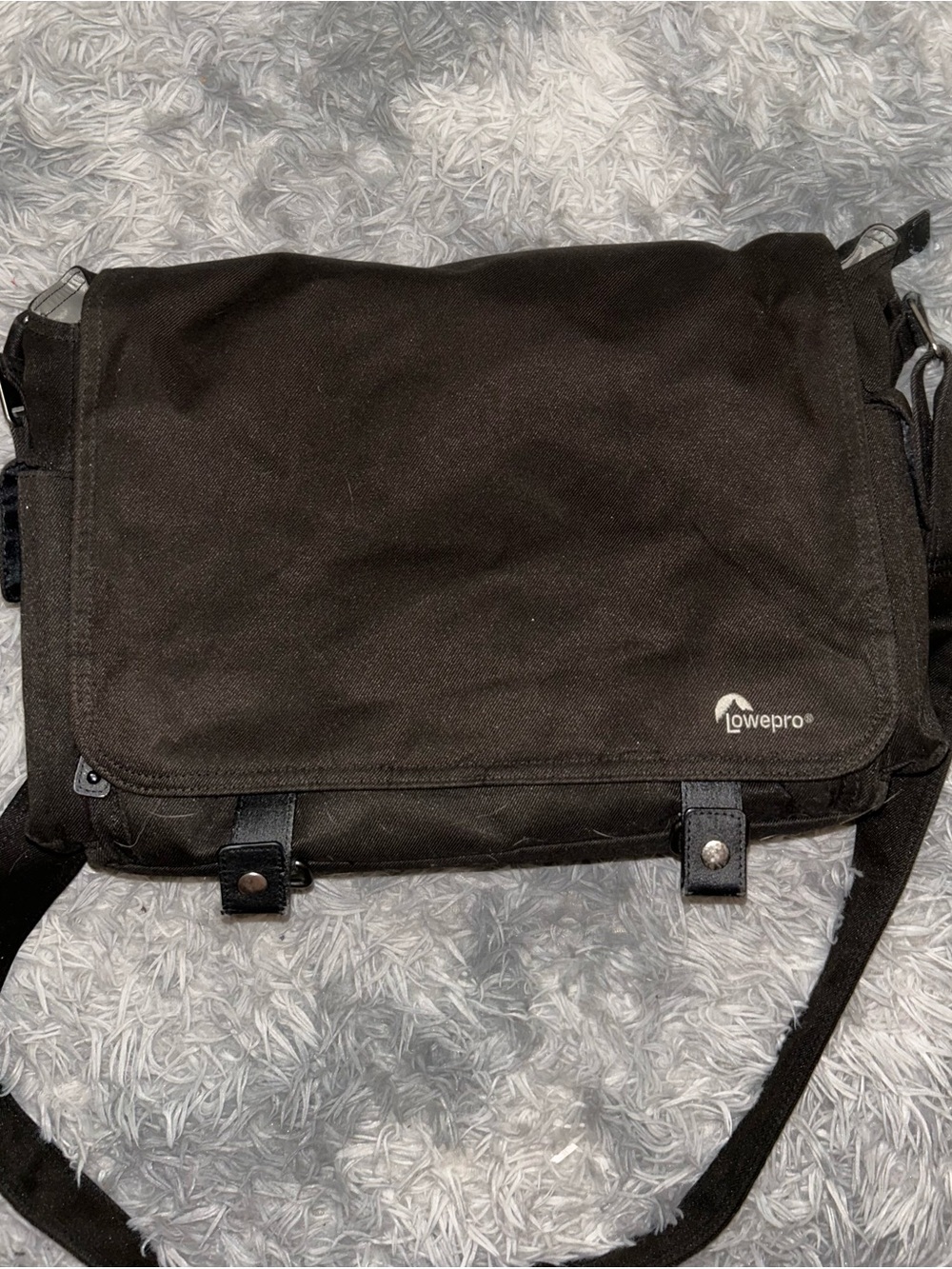 Lowepro Black Messenger Laptop Bag for Men